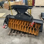 Mini Skid -ohjauskulmainen luuta lakaisukone